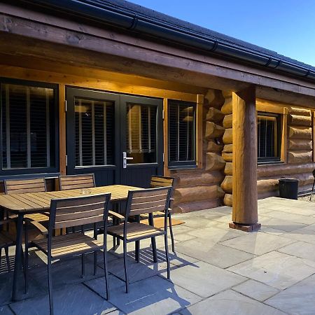 Ewes Water Log Cabins Langholm Extérieur photo
