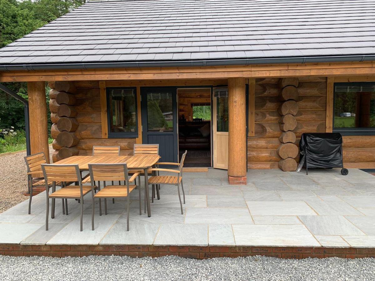 Ewes Water Log Cabins Langholm Extérieur photo