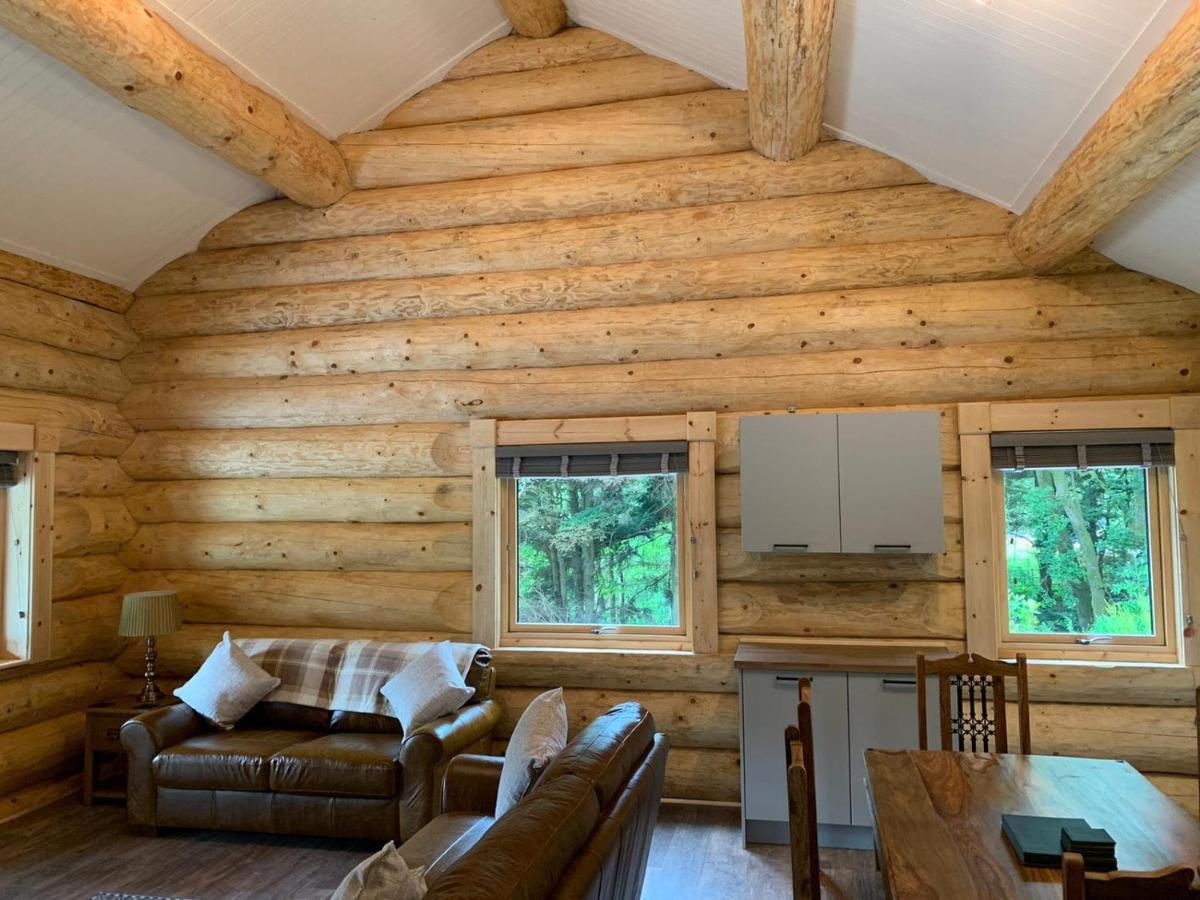 Ewes Water Log Cabins Langholm Extérieur photo