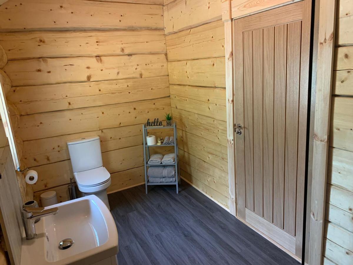 Ewes Water Log Cabins Langholm Extérieur photo