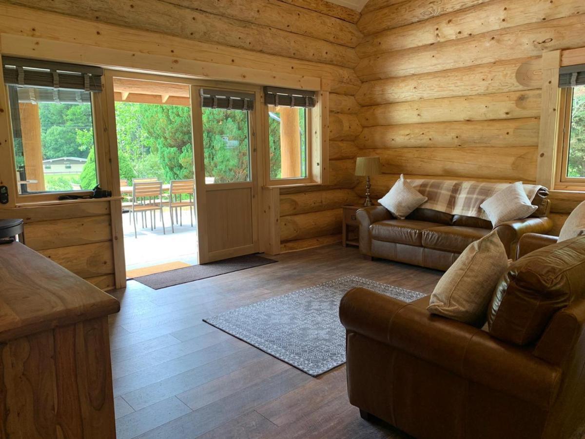 Ewes Water Log Cabins Langholm Extérieur photo