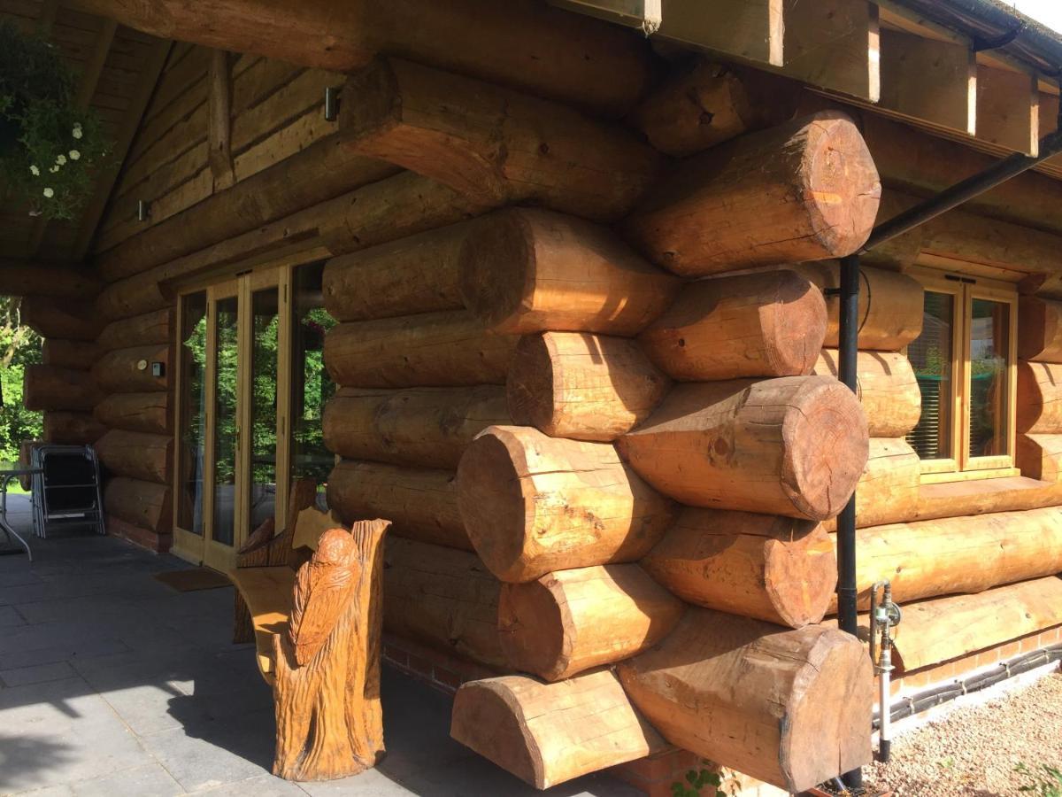 Ewes Water Log Cabins Langholm Extérieur photo