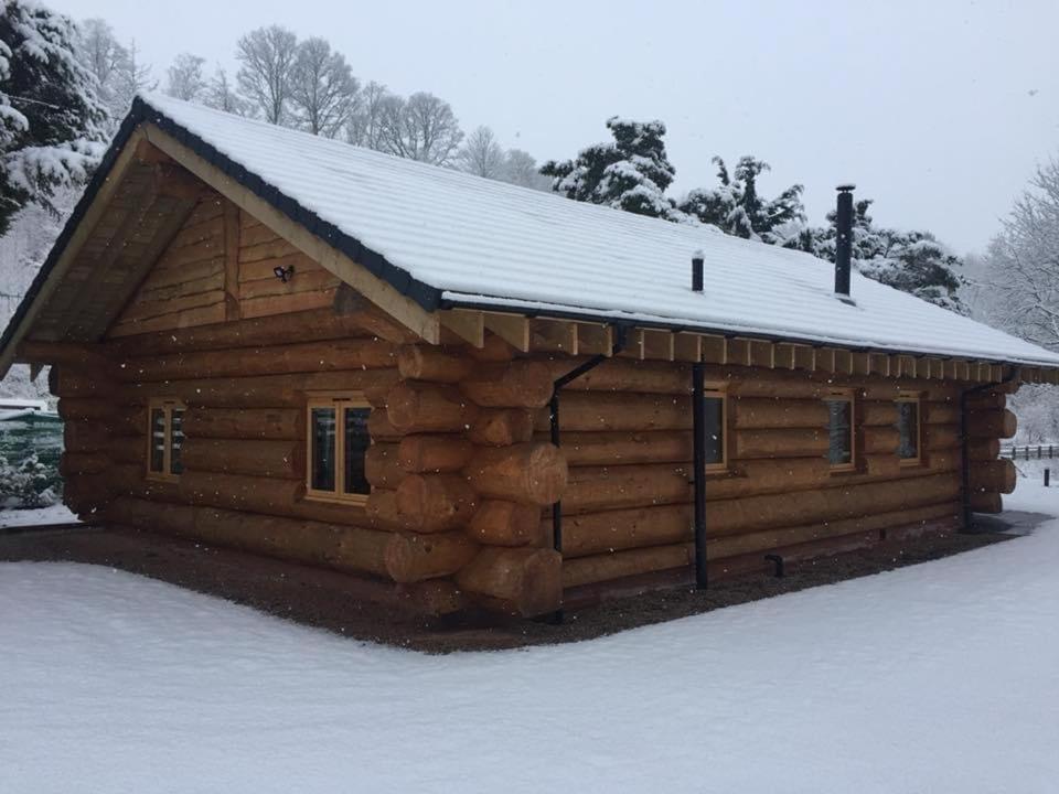 Ewes Water Log Cabins Langholm Extérieur photo