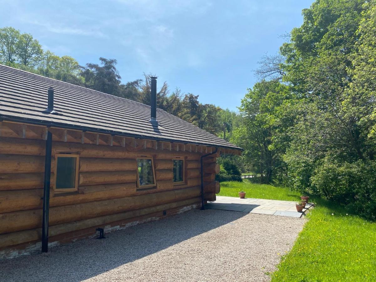 Ewes Water Log Cabins Langholm Extérieur photo