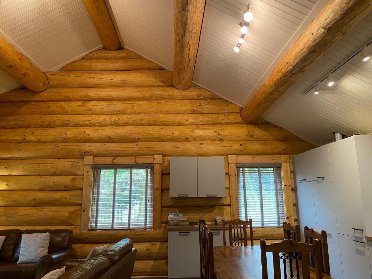Ewes Water Log Cabins Langholm Extérieur photo