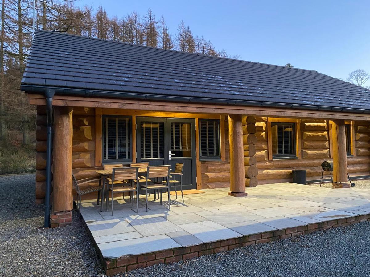Ewes Water Log Cabins Langholm Extérieur photo