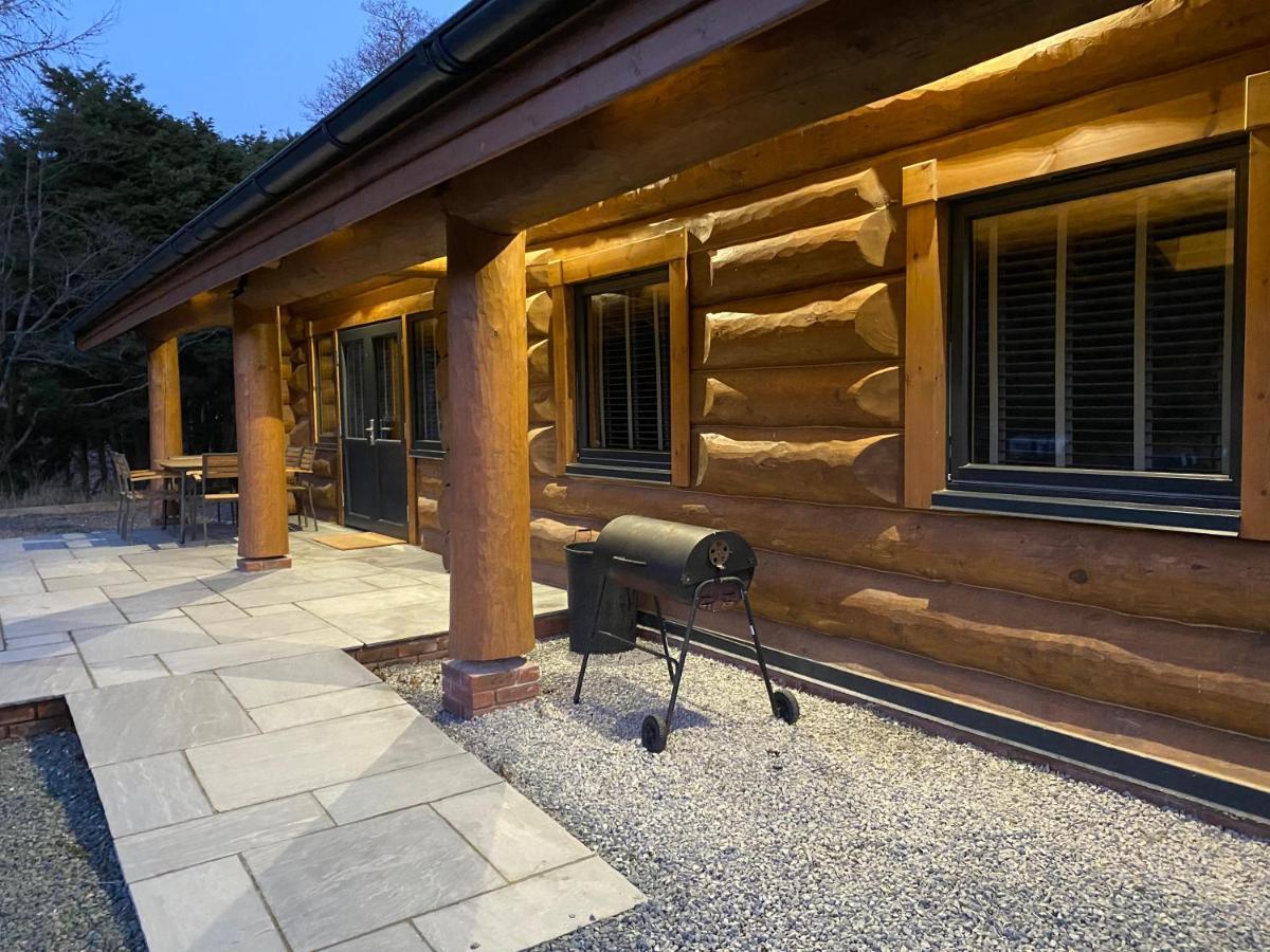 Ewes Water Log Cabins Langholm Extérieur photo