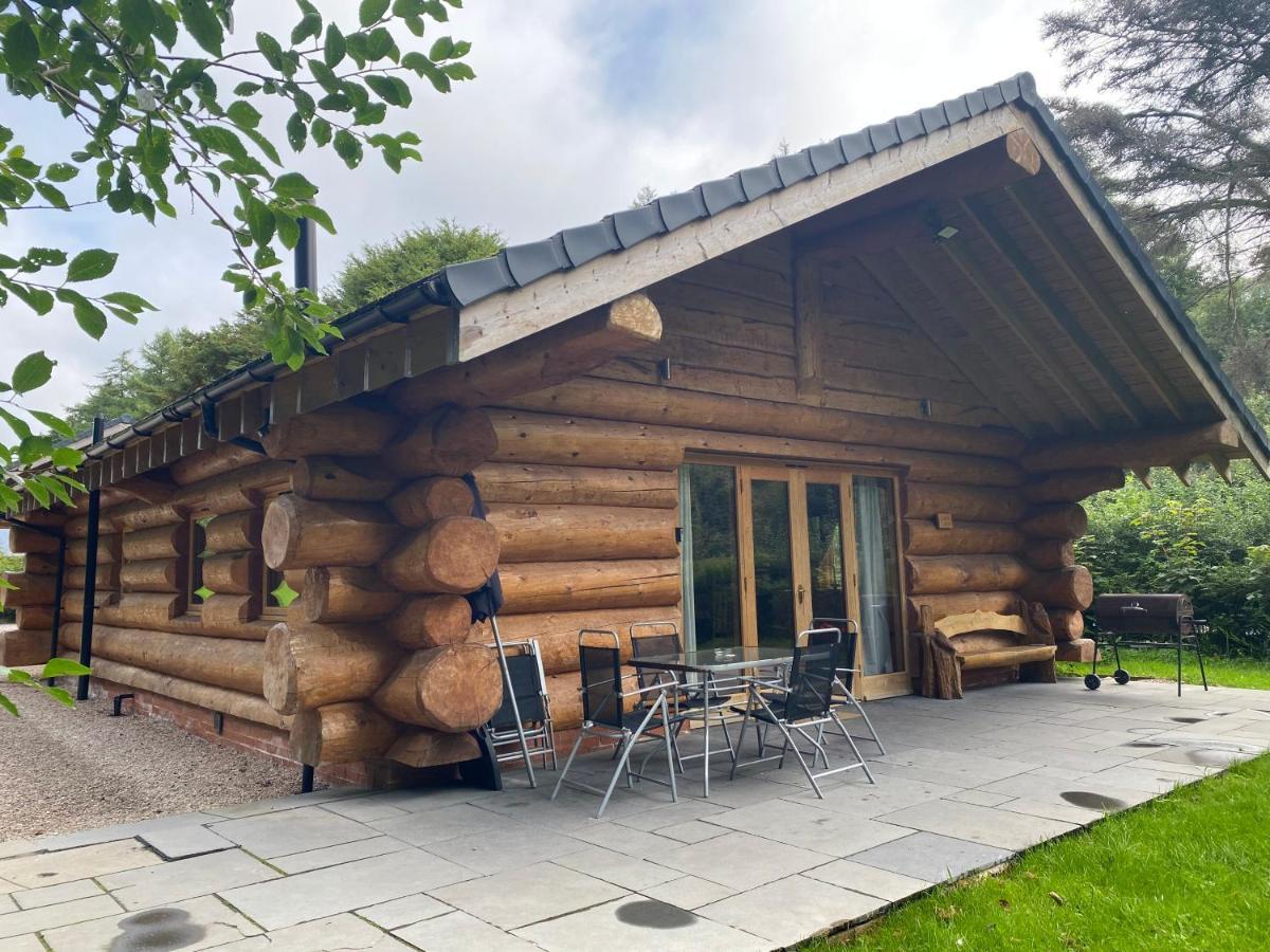 Ewes Water Log Cabins Langholm Extérieur photo