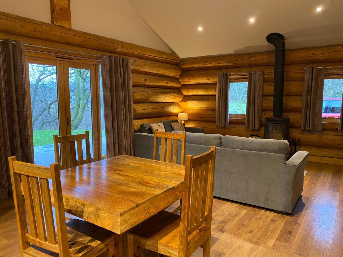 Ewes Water Log Cabins Langholm Extérieur photo