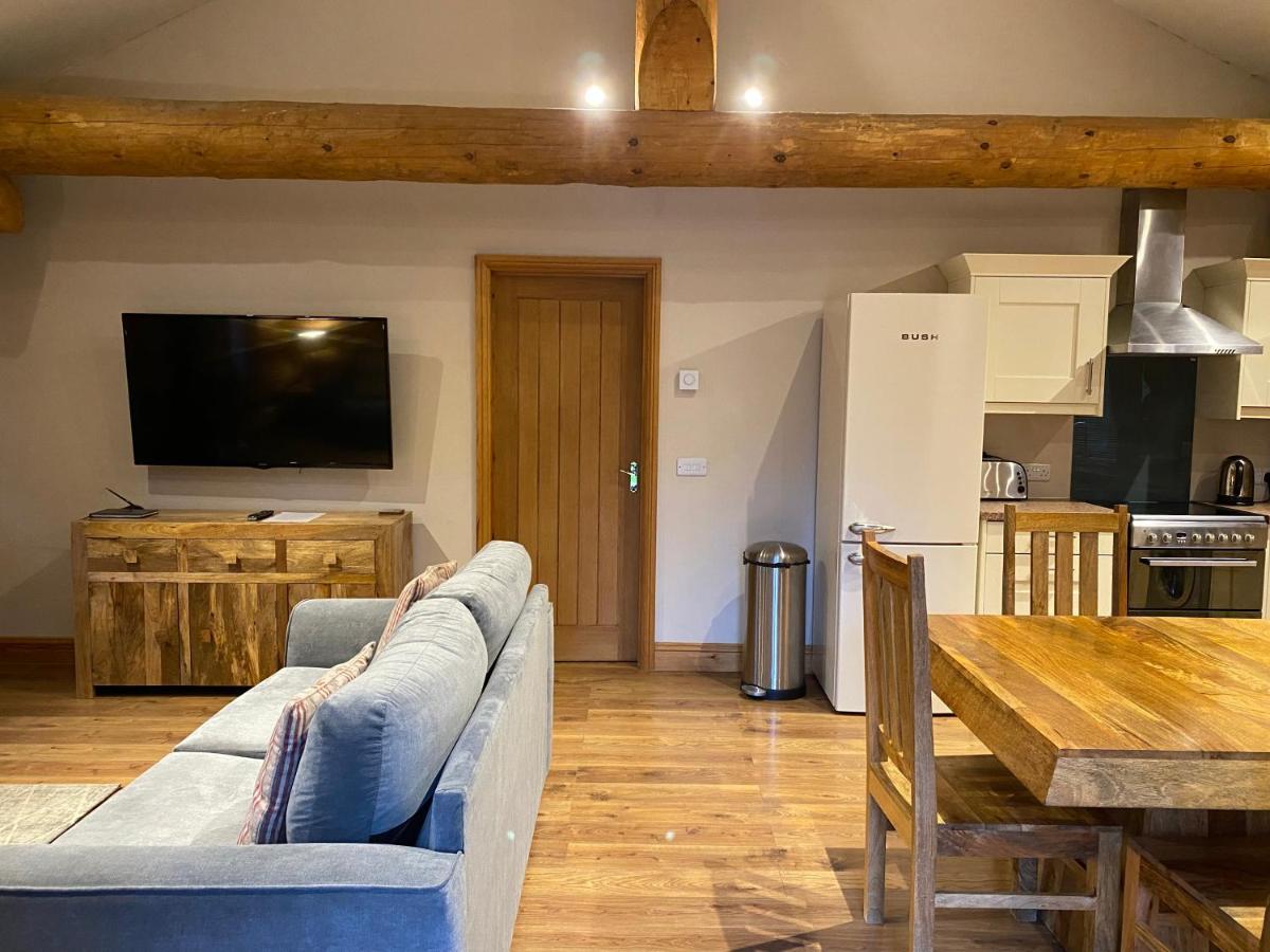 Ewes Water Log Cabins Langholm Extérieur photo