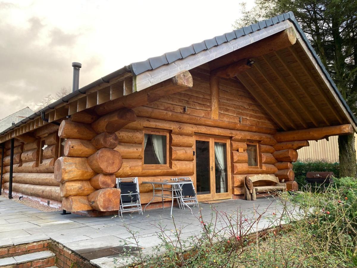 Ewes Water Log Cabins Langholm Extérieur photo